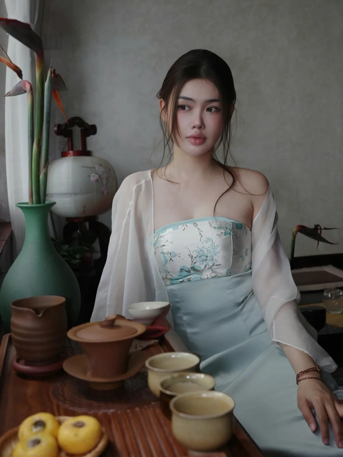 Gấm vóc lụa là, A170